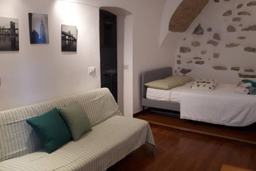 Casa Atena Centro Storico Sanremo Exterior foto